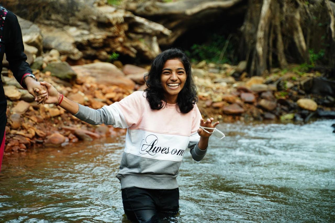 ホテル Qexperiences Coorg マディケーリ エクステリア 写真
