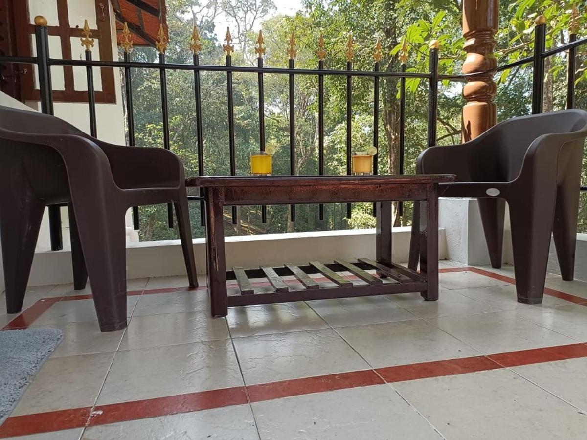 ホテル Qexperiences Coorg マディケーリ エクステリア 写真