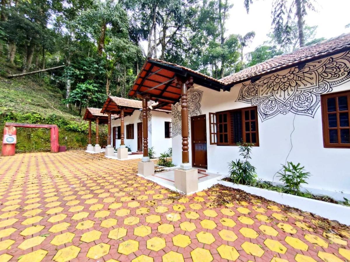 ホテル Qexperiences Coorg マディケーリ エクステリア 写真