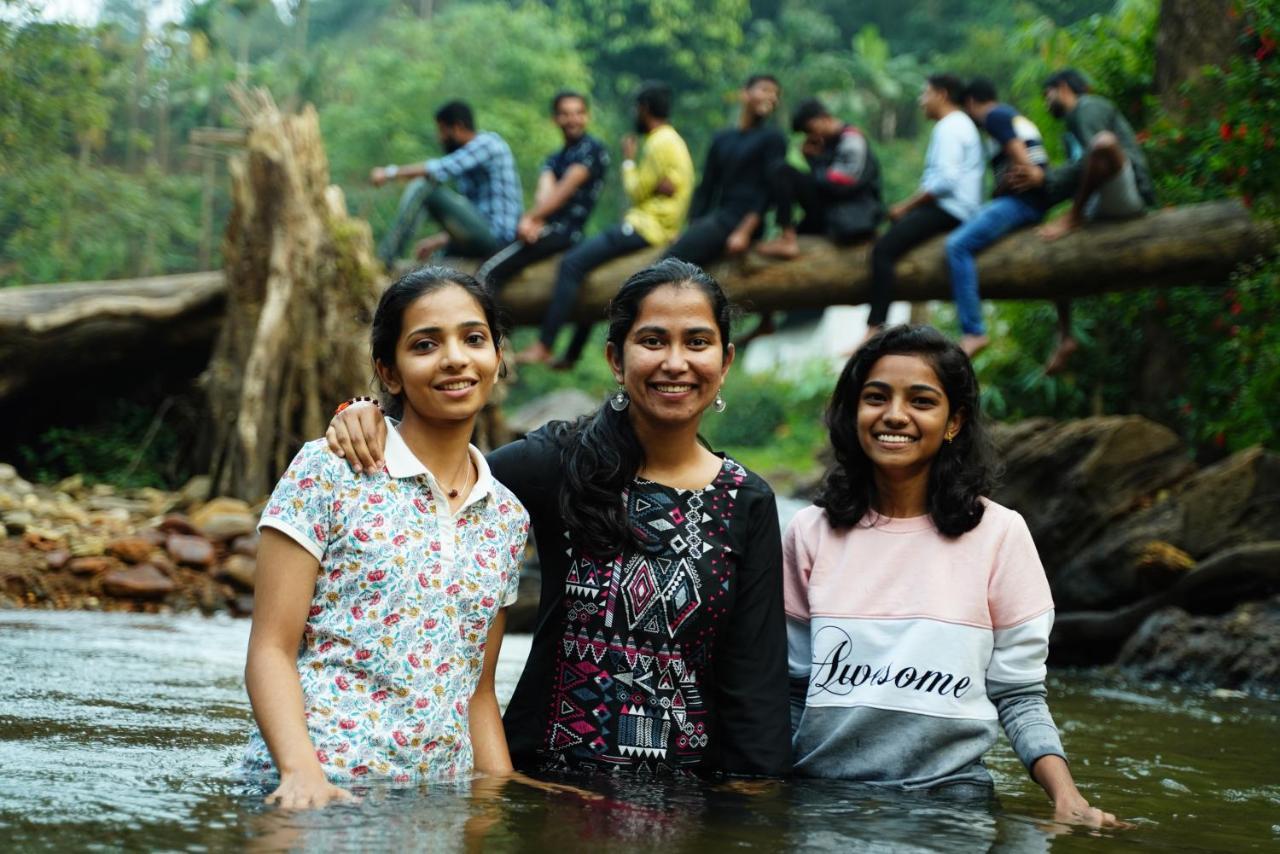 ホテル Qexperiences Coorg マディケーリ エクステリア 写真