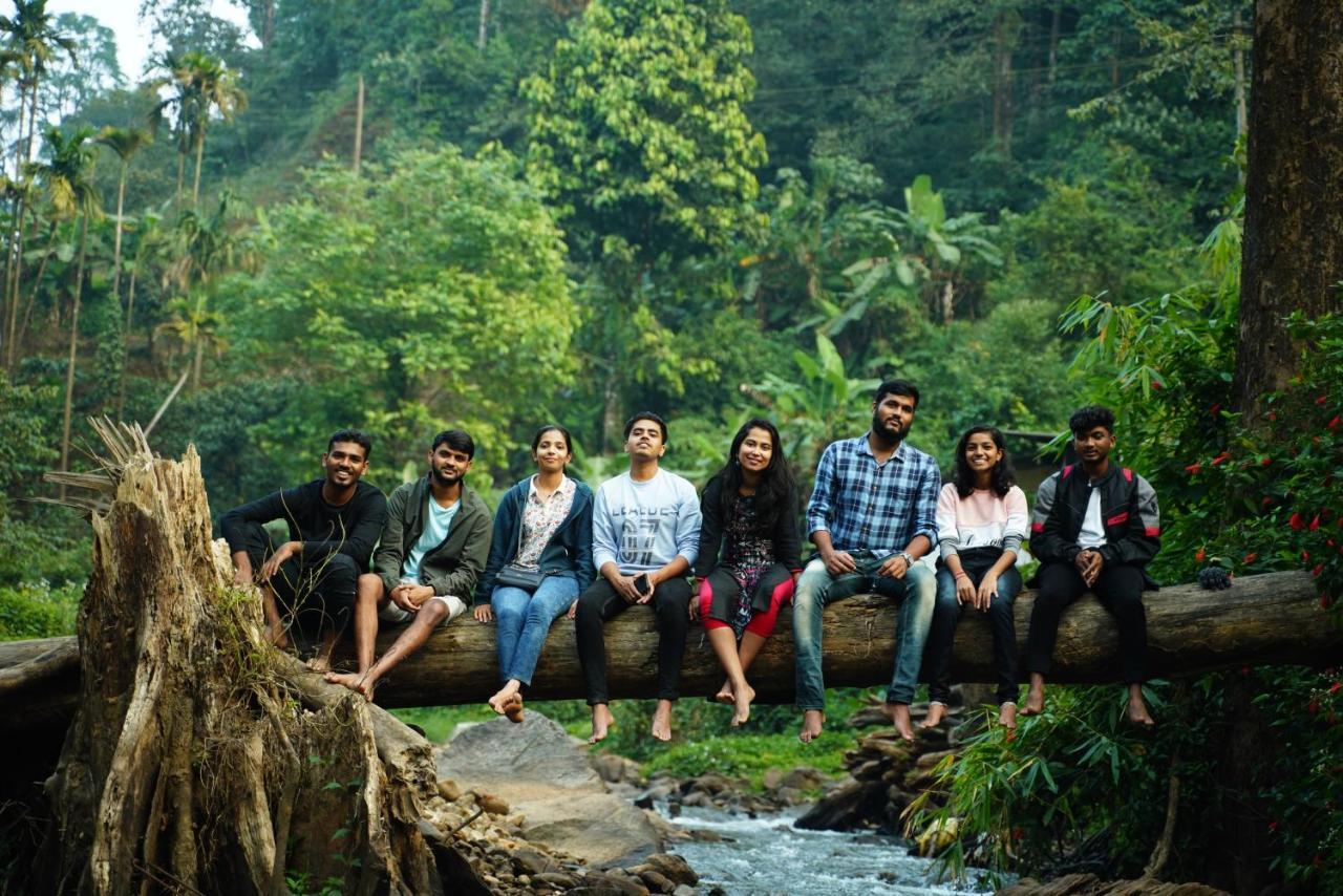 ホテル Qexperiences Coorg マディケーリ エクステリア 写真