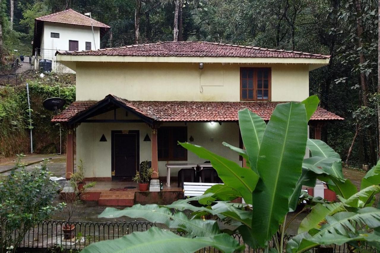 ホテル Qexperiences Coorg マディケーリ エクステリア 写真